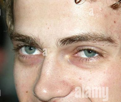 Hayden Christensen eye color