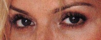Kim Cattrall eye color